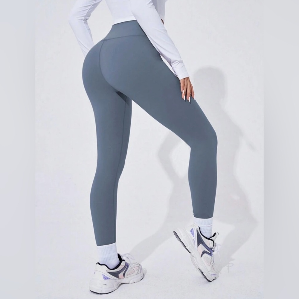 Blue High Waisted Leggings EUC Full Length Blue Athletic Activ… - Picture 8 of 9